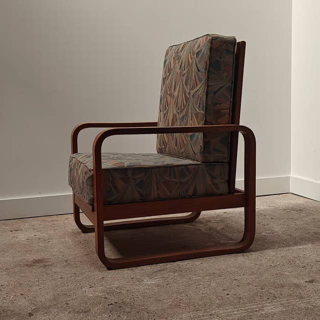 Adjustable armchair in Amsterdamse school style 3.png