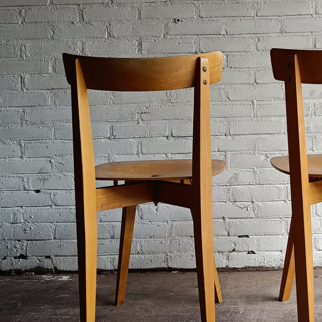 Niko Kralj chairs 4.png