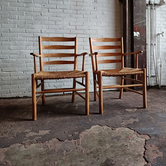 Kaare Klint 'church' arm chairs 5.png