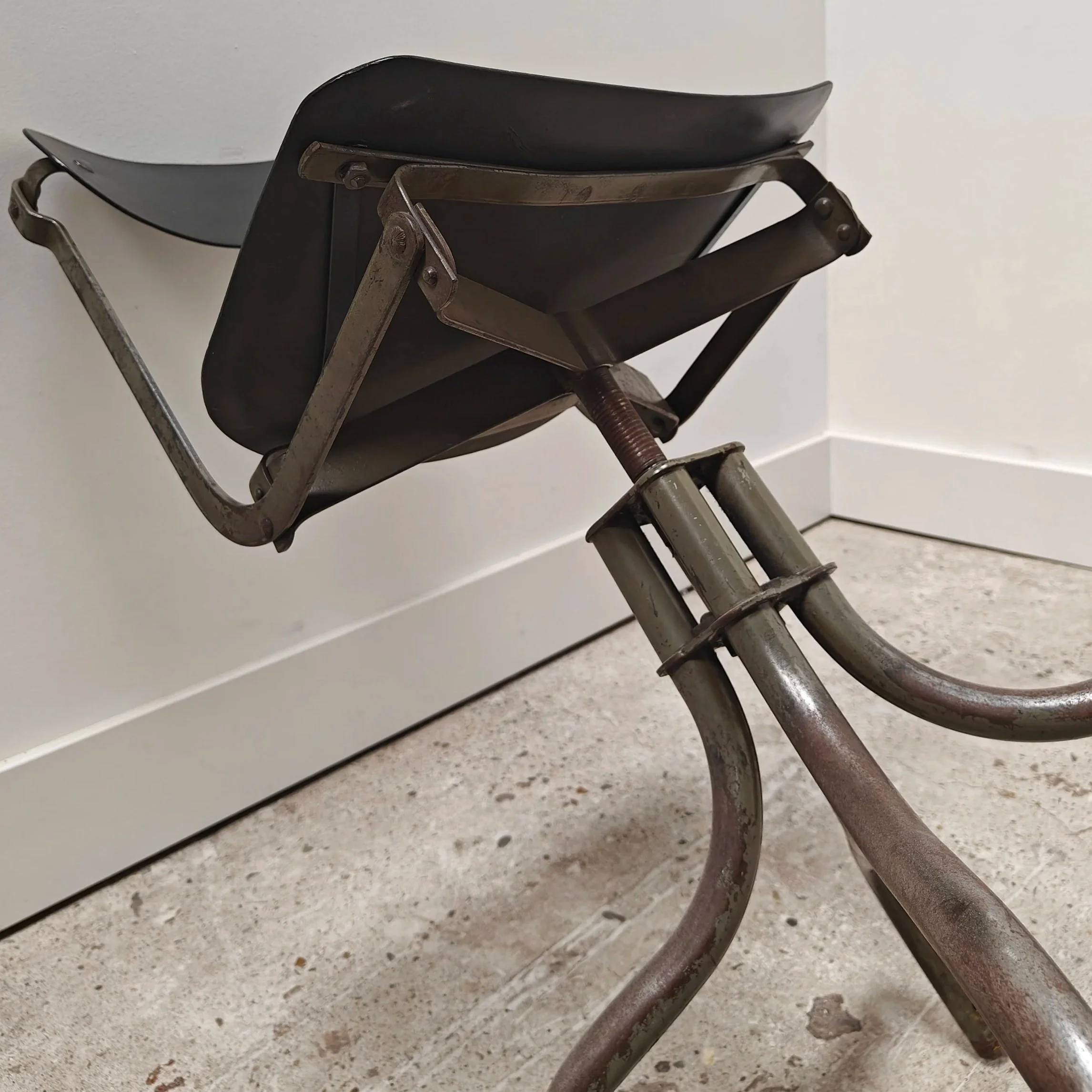 Tan+Sad+swivel+chair+set+14.jpg