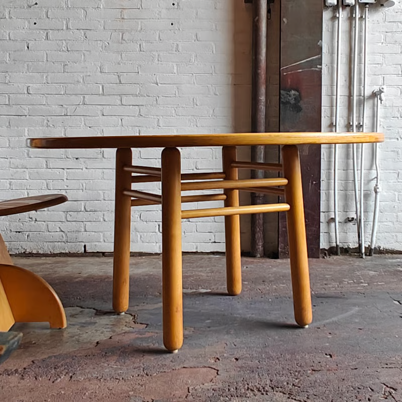 Round 1980s birch dining table 6.png