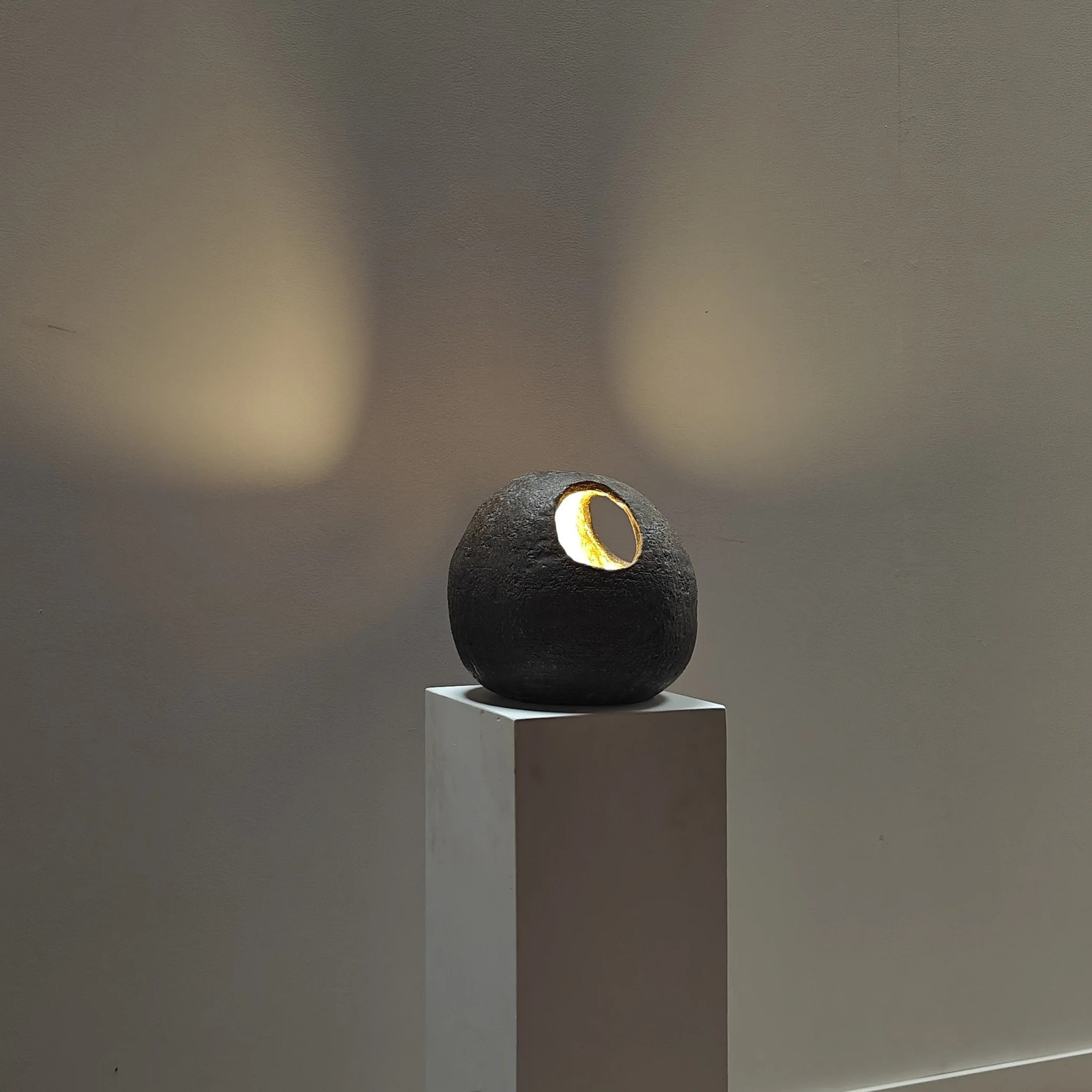 Studiomade lamp with glazed inside 32x32cm 1.jpg