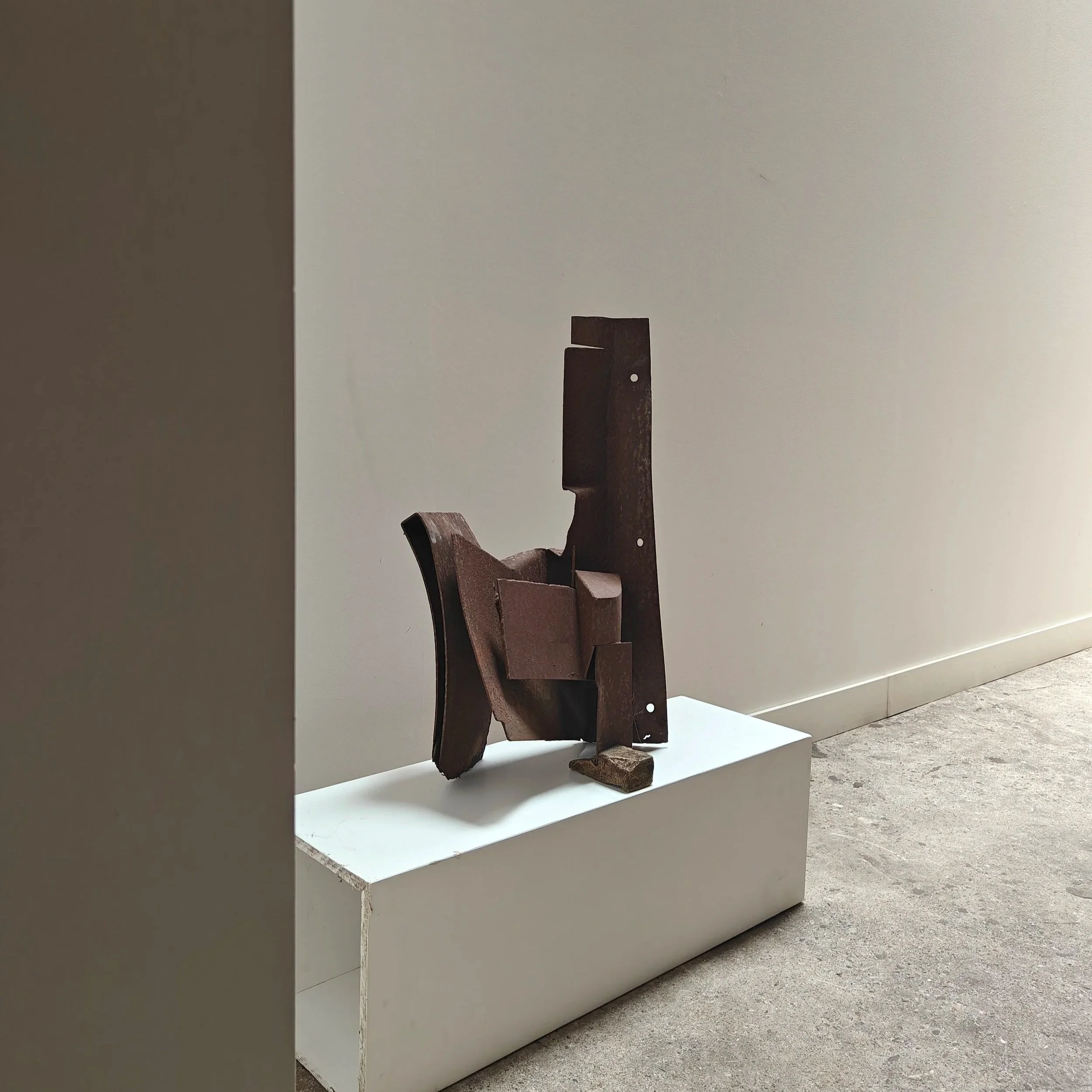 Metal+abstract+sculpture+by+R+Ditmarsch+2.jpg