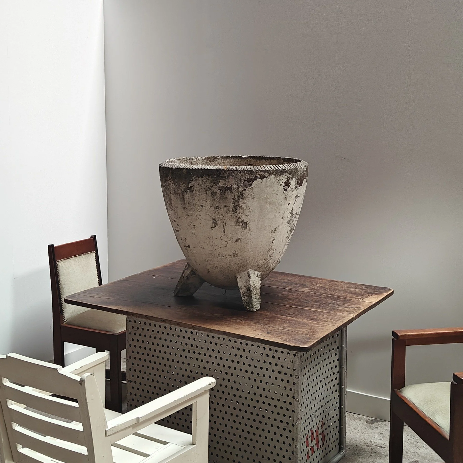 willy guhl planter 1970s 1.jpg