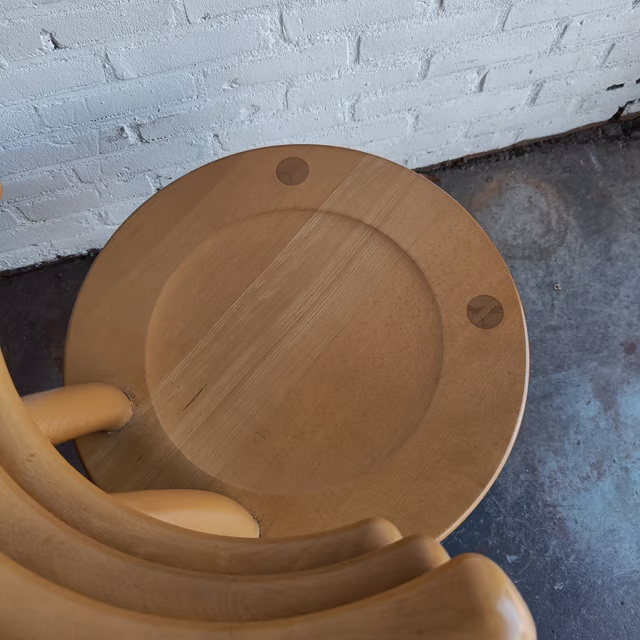 Sculptural chairs 5.png