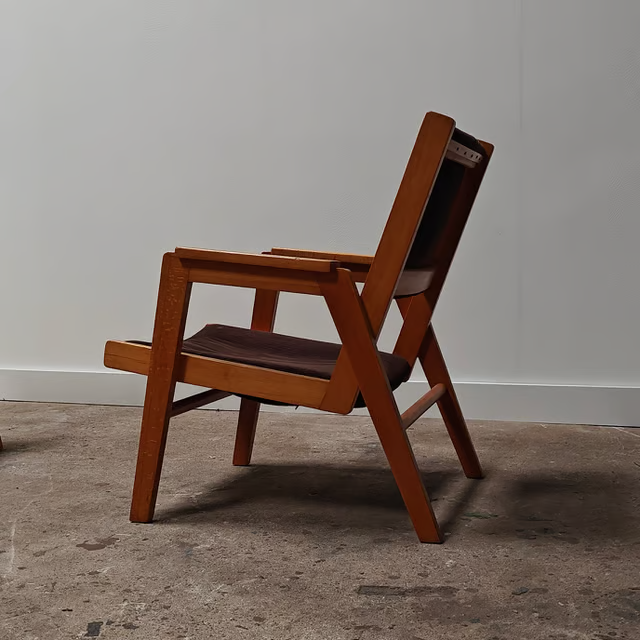 Bé Niegeman-Brand 1950s Goed Wonen NG-11 arm chairs 11.png