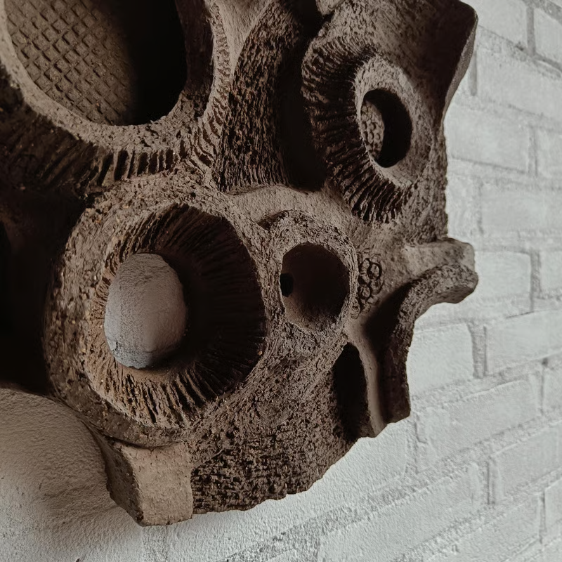 Wall sculpture, round 7.png