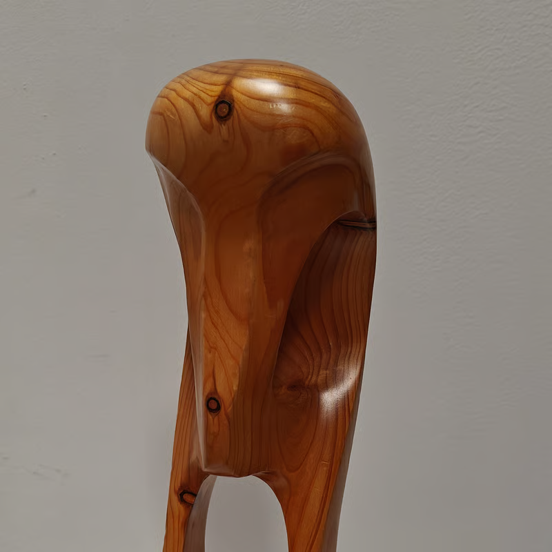 Blond wooden sculpture 7.png