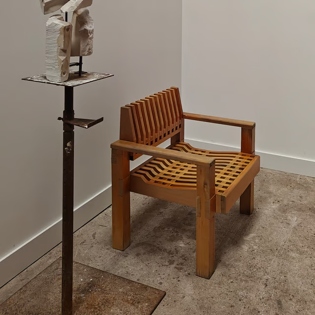 Unique architectural sculptural armchairs 6.png