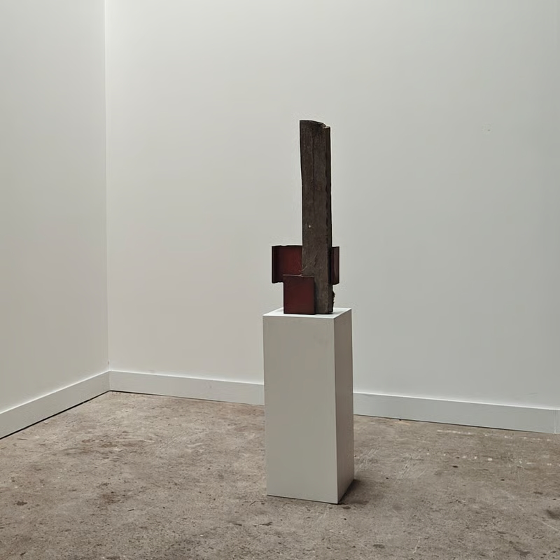 Concrete and metal sculpture RD018 10.png