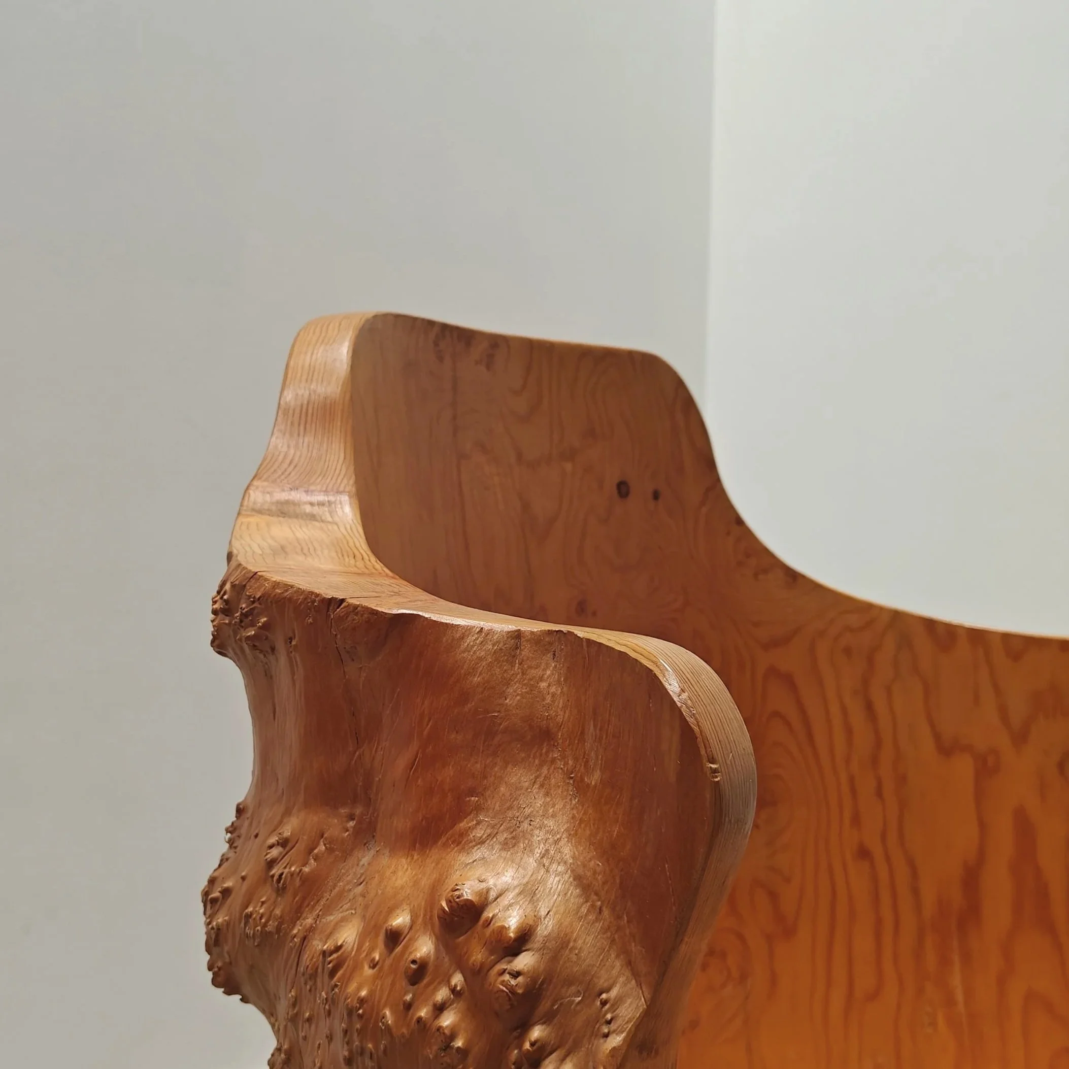 Tree+trunk+kubb+chair+with+knots+10.jpg