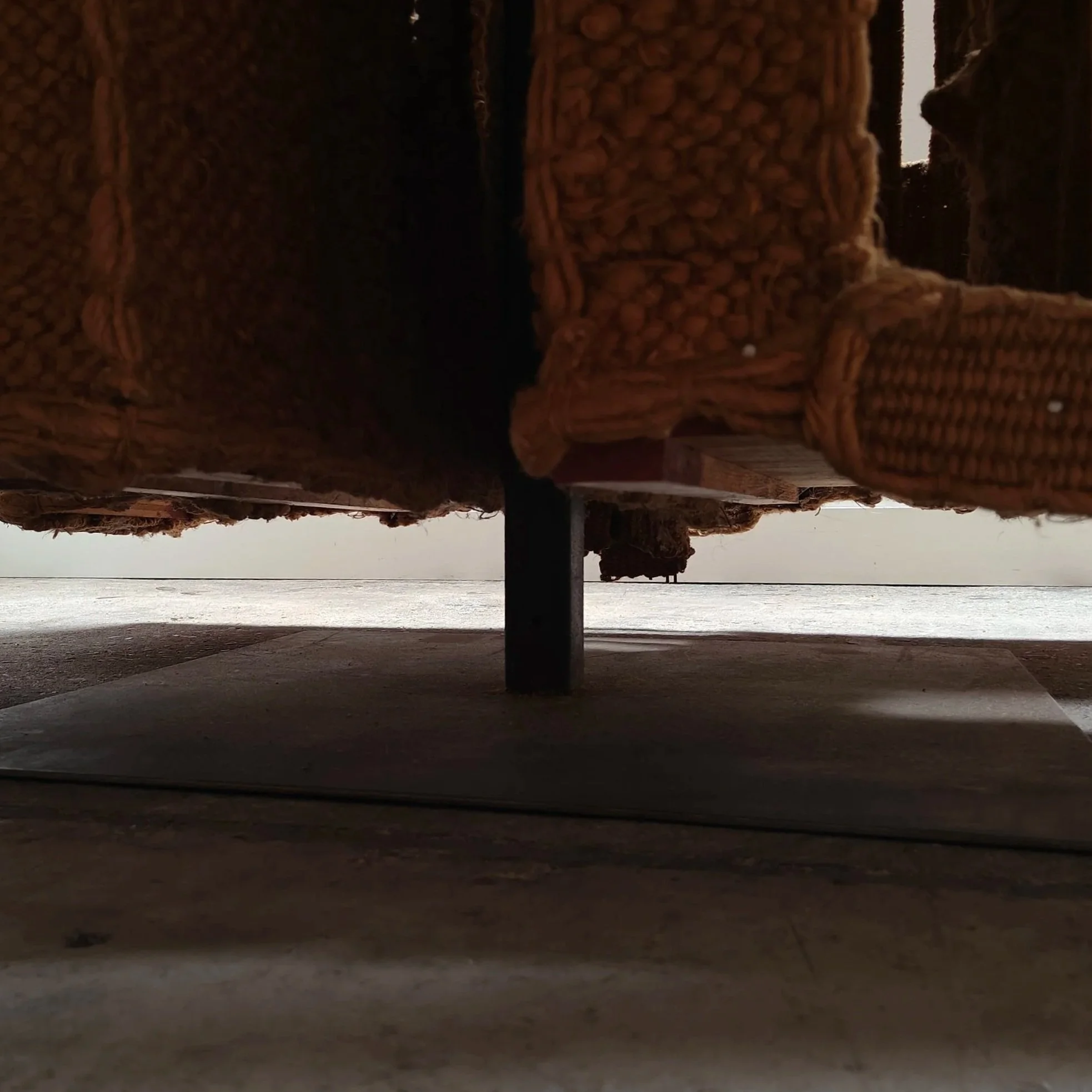 Anneke+den+Boer+floating+tapestry+27.jpg