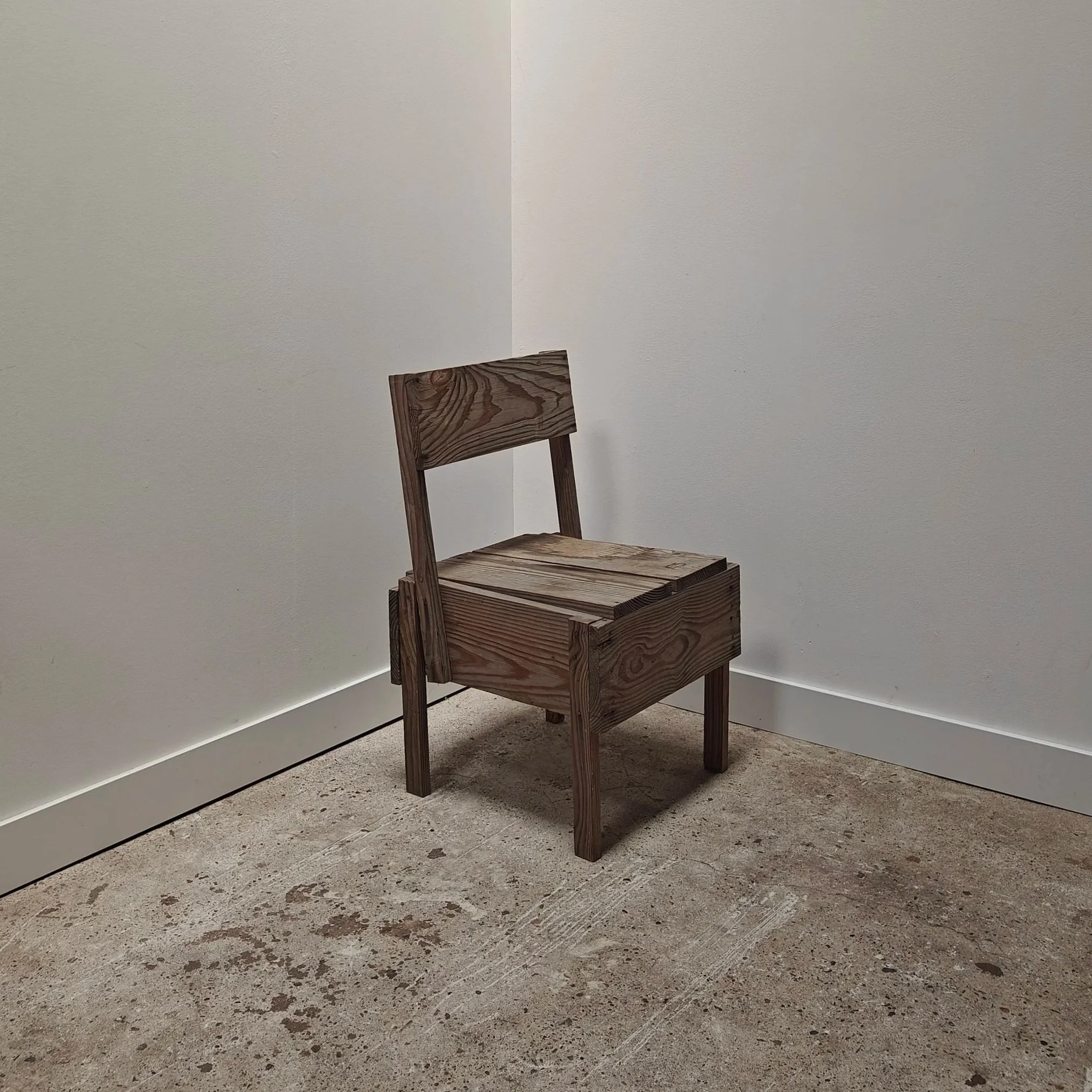 studio-made+%27sedia+1%27+chair%2C+based+on+the+design+by+Enzo+Mari+1.jpg