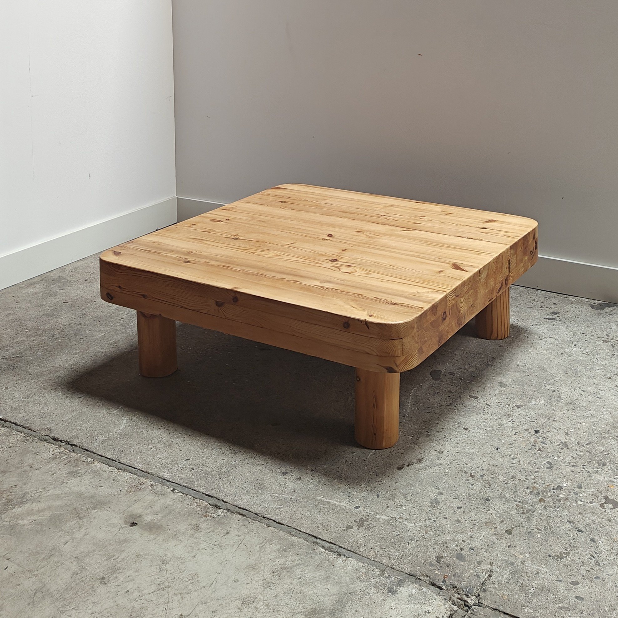 Sculptural pine coffeetable 8.jpg