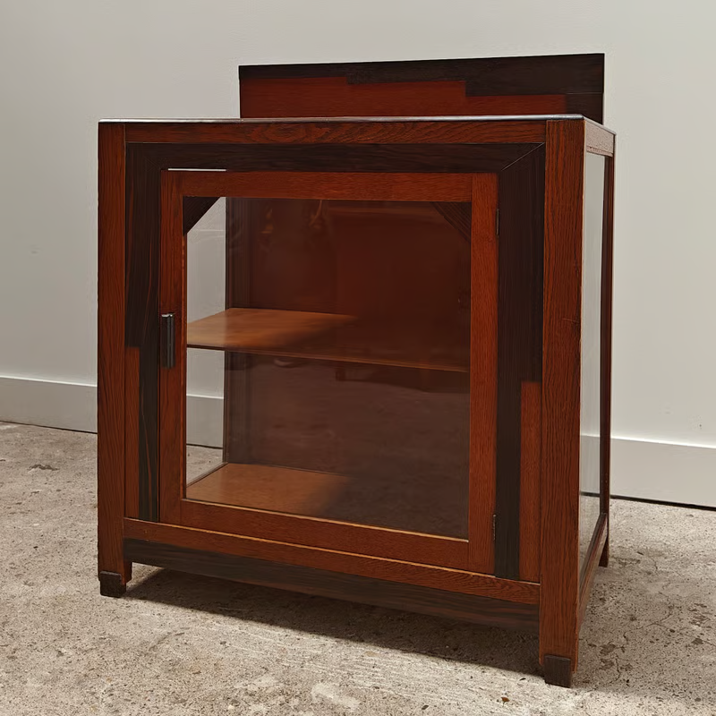 Haagse school 'thea' cupboard 1930's 5.png