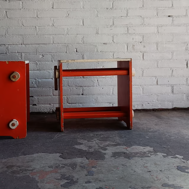 Early plywood set, detail view