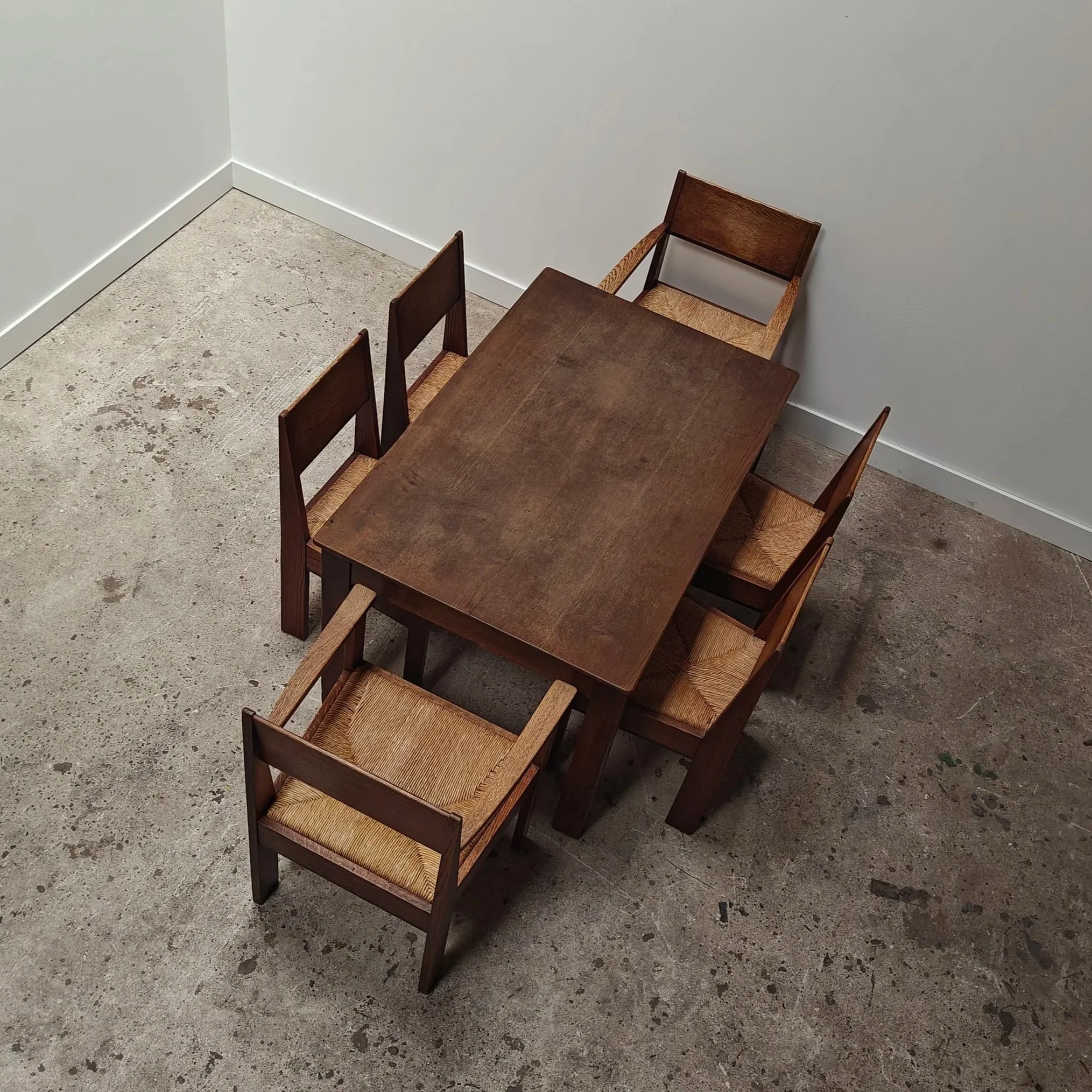 LOV+Oosterbeek+oak+dining+set+with+4+ruch+chairs+and+two+rush+armchair+10.jpg