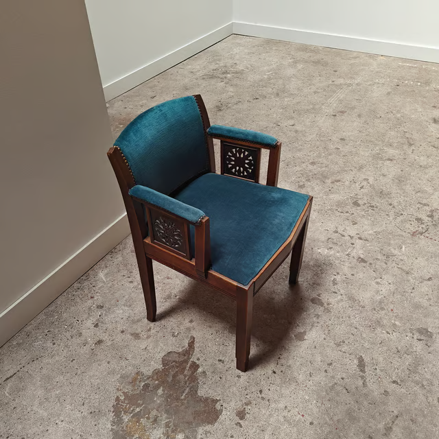 Accent chair Art Nouveau 5.png