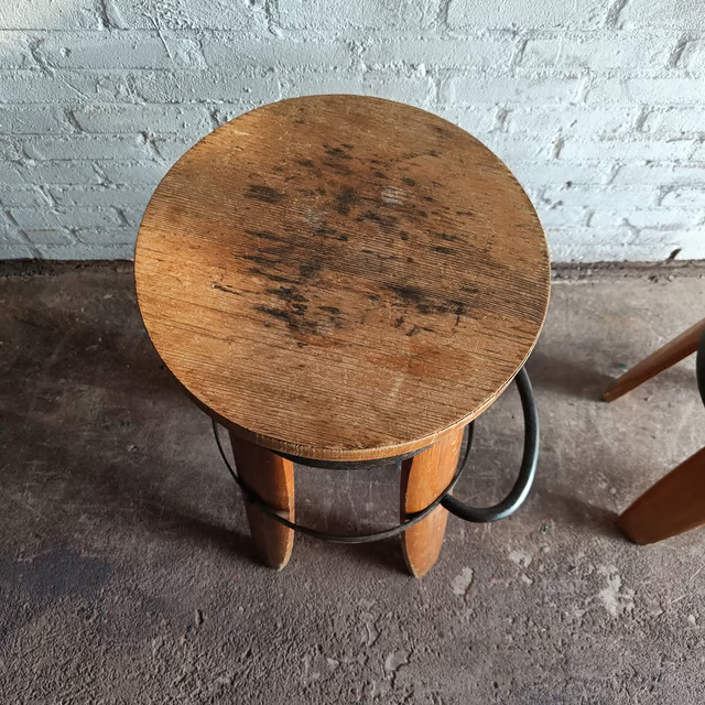 Barrel barstools 1970s, set-2 11.png