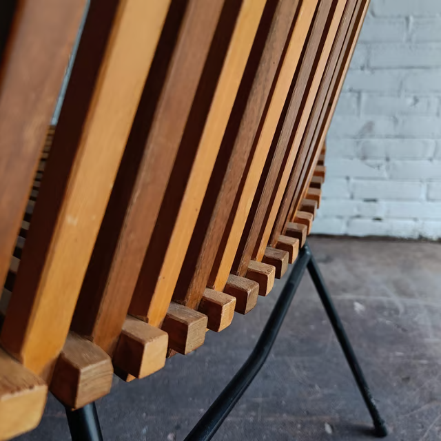 Rohe slatted chair 6.png