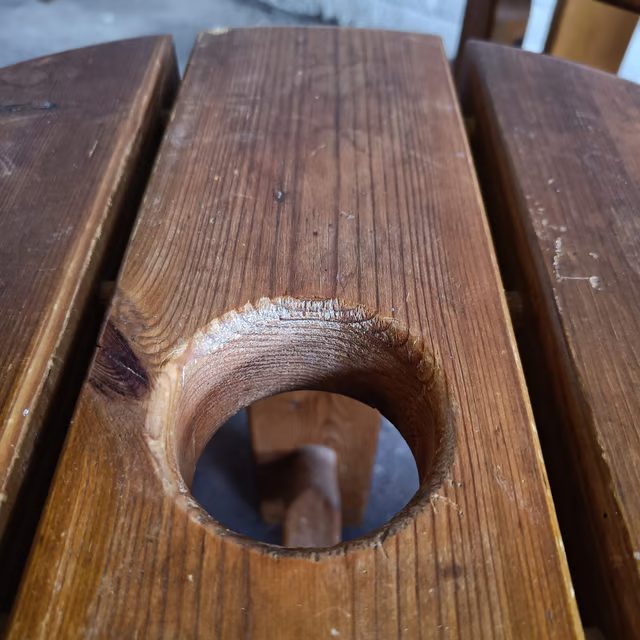 Scandinavian 1970s pine stools, set-2 9.png