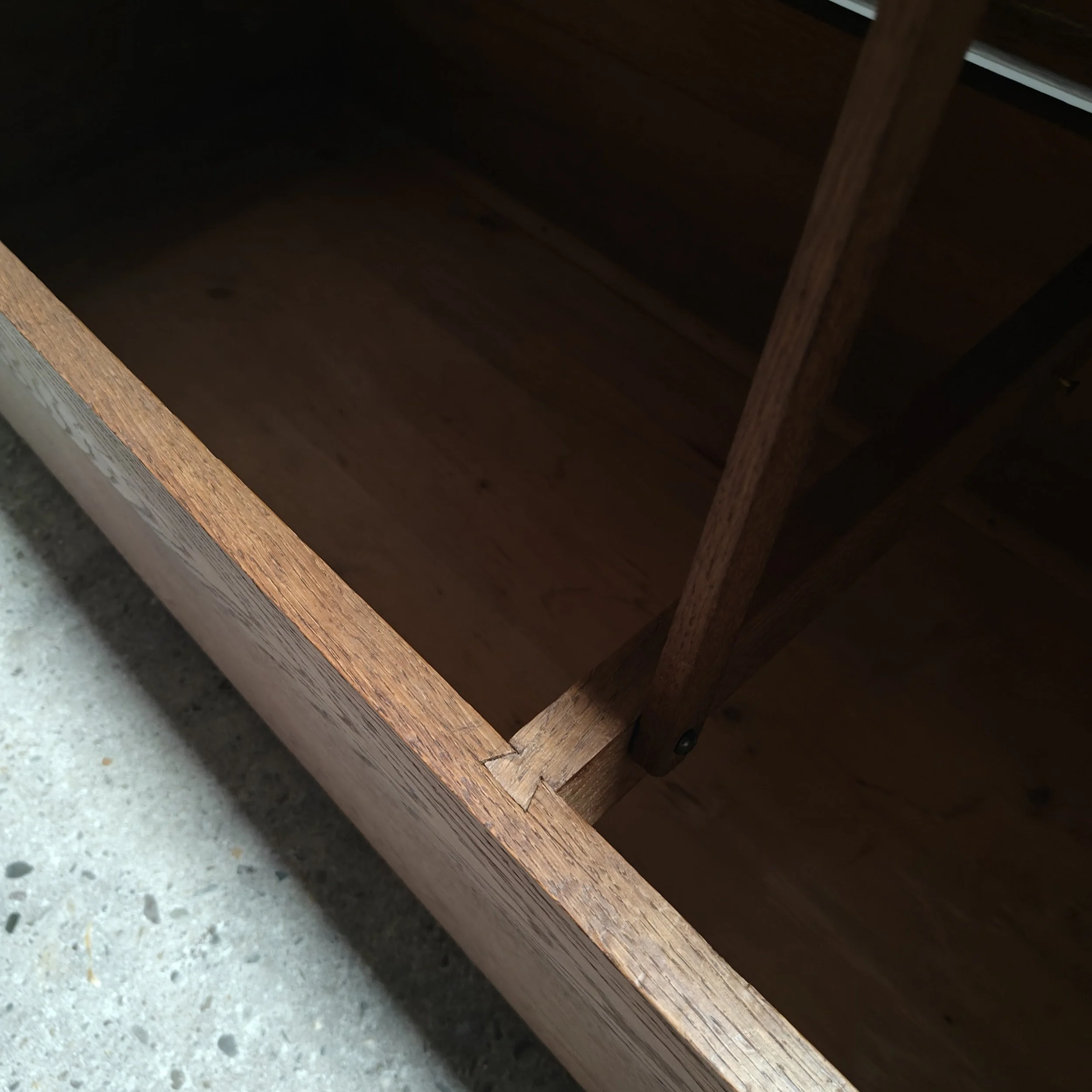 Rare Haagse school bench with storage space 6.jpg