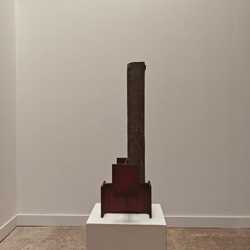 Concrete and metal sculpture RD018 4.png