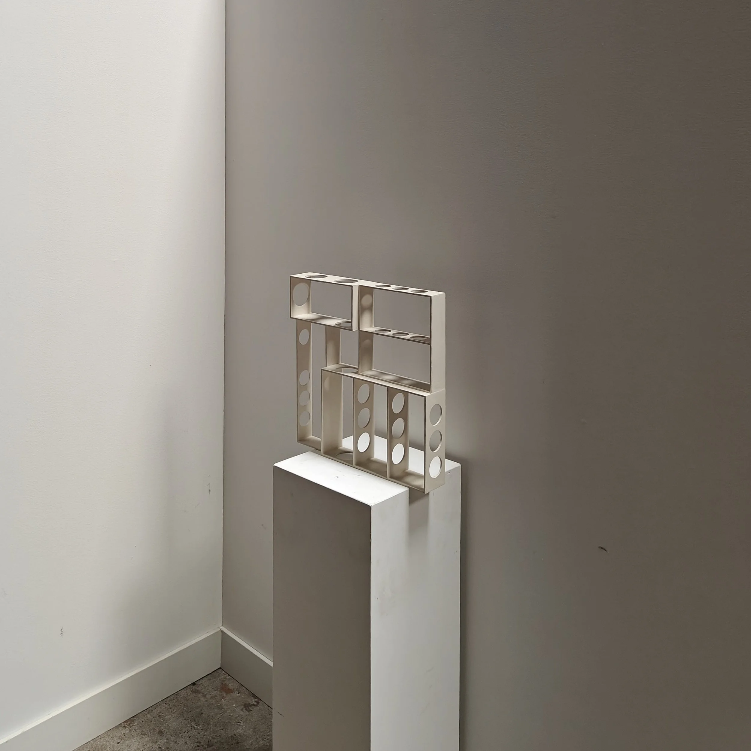 Koos van der Sloot VE14 05 plywood 3D sculpture 1.jpg