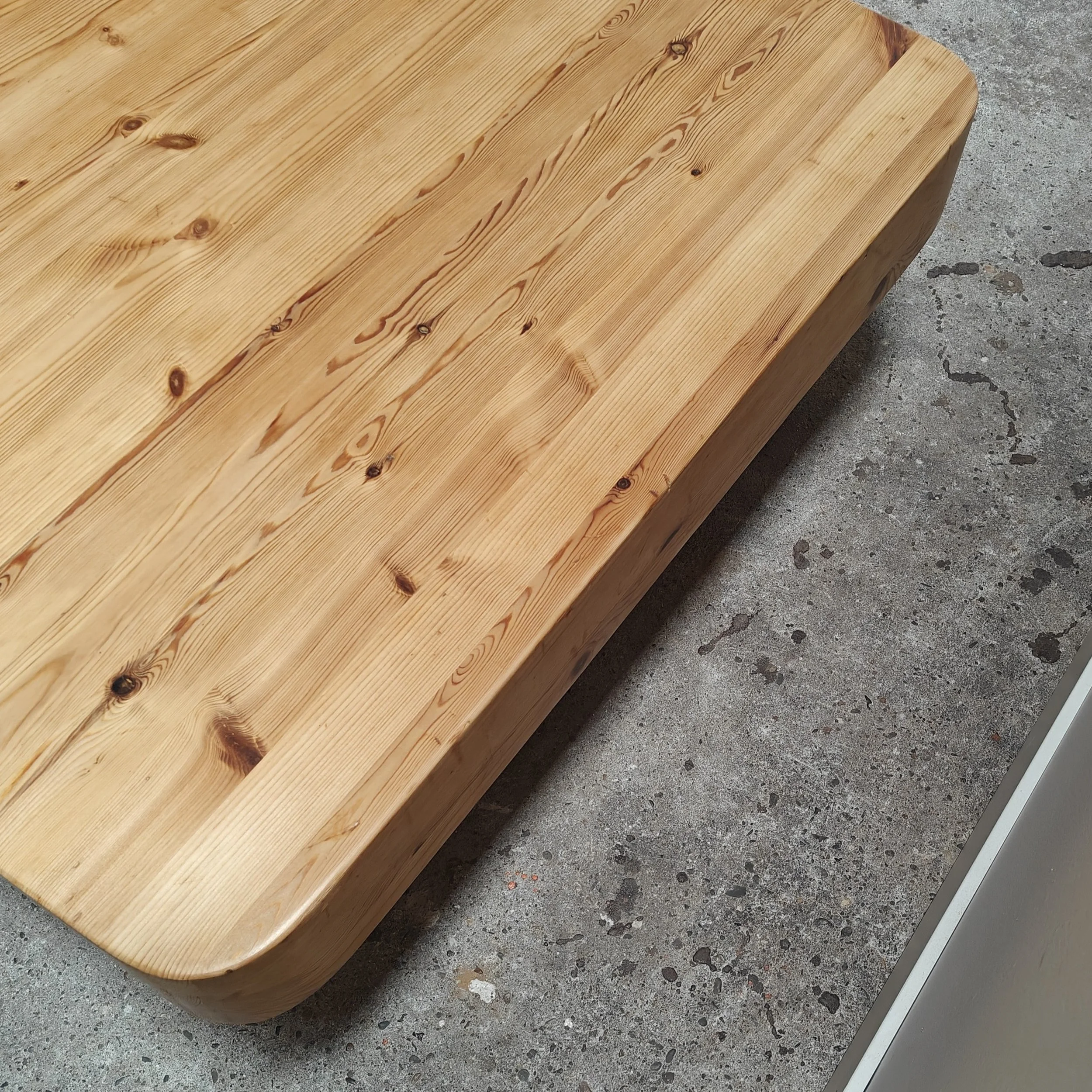 Sculptural pine coffeetable 6.jpg