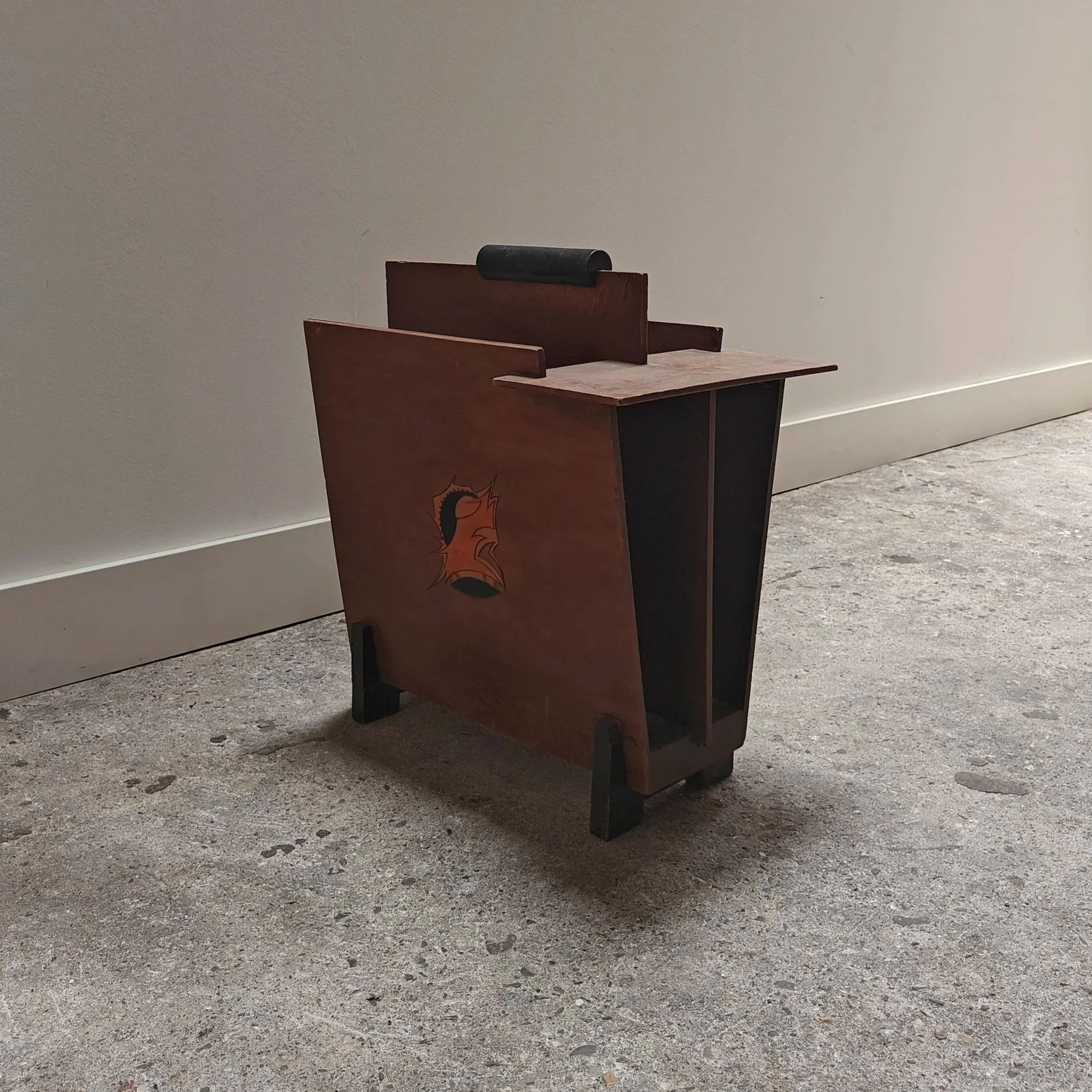 Conrad+Fehr+magazine+rack+1920%27s+4.jpg