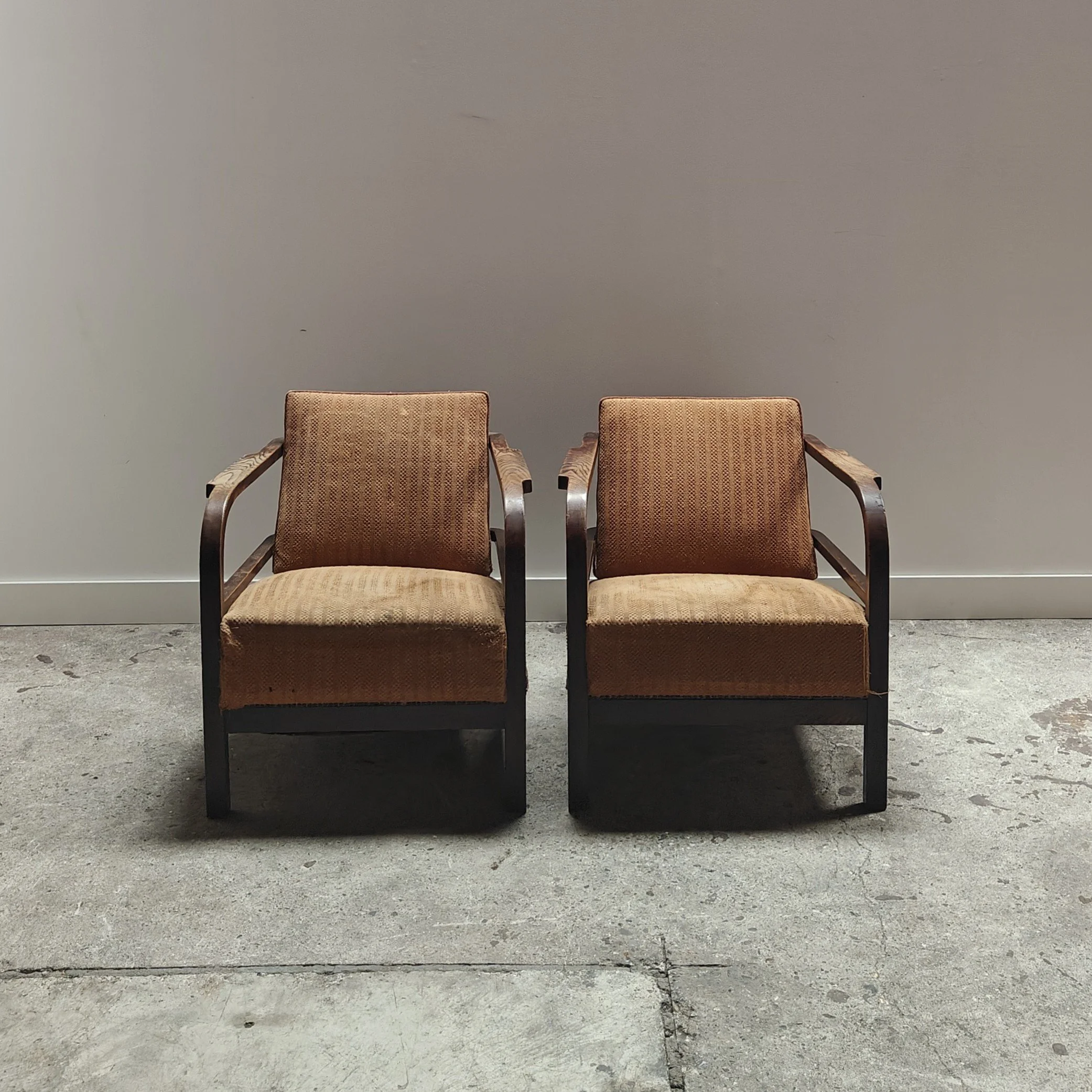 Set of two armchairs fream eastern Europe 14.jpg