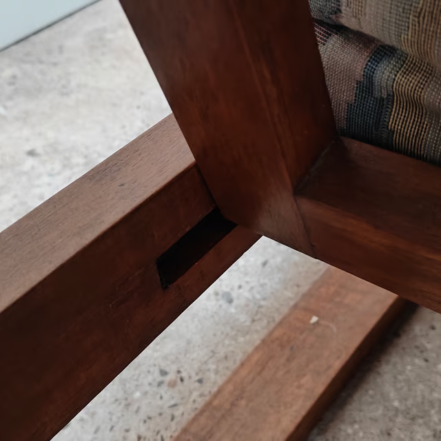 Adjustable armchair in Amsterdamse school style 10.png