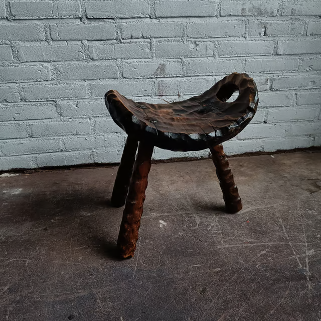 Sculptural wooden stool 4.png