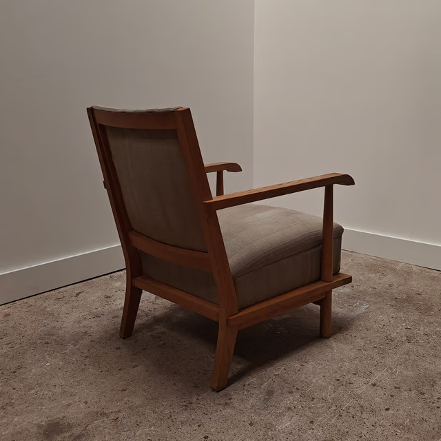 1940s blond armchair 7.png