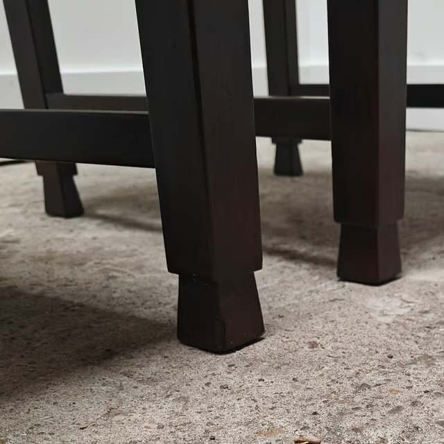 Bas van Pelt dining chairs 8.png