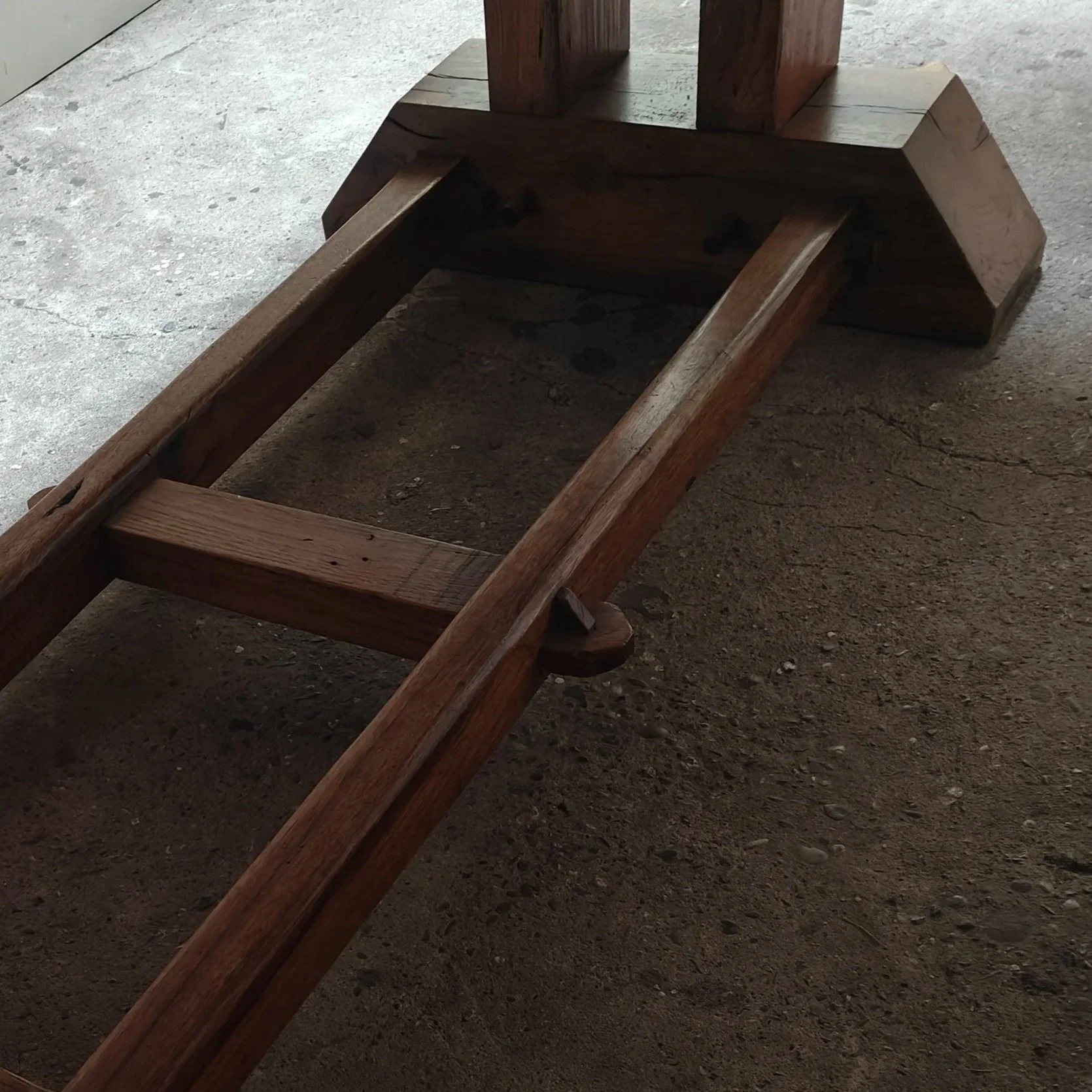 Custom+solid+dining+table+247x87+h76+18.jpg
