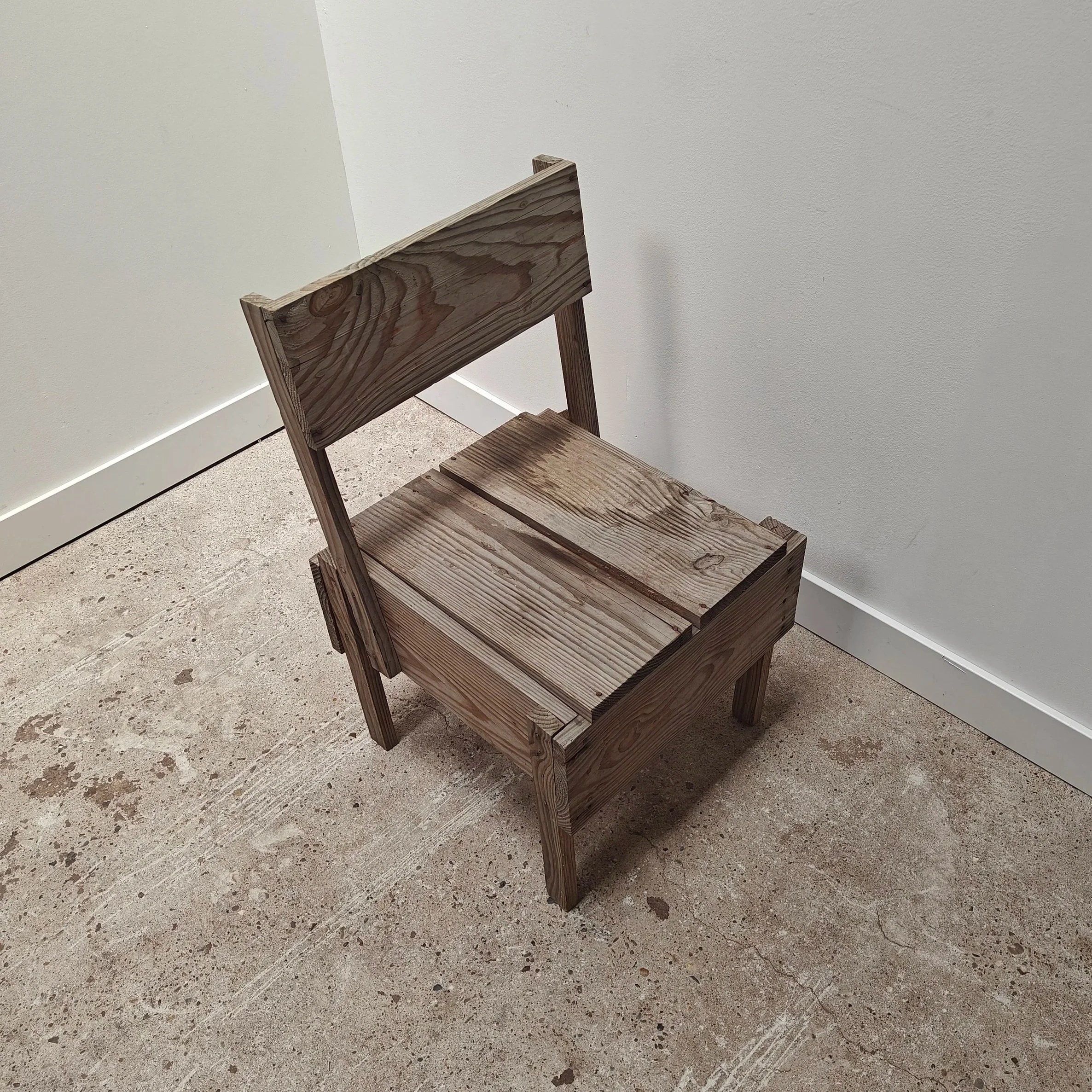 studio-made+%27sedia+1%27+chair%2C+based+on+the+design+by+Enzo+Mari+4.jpg