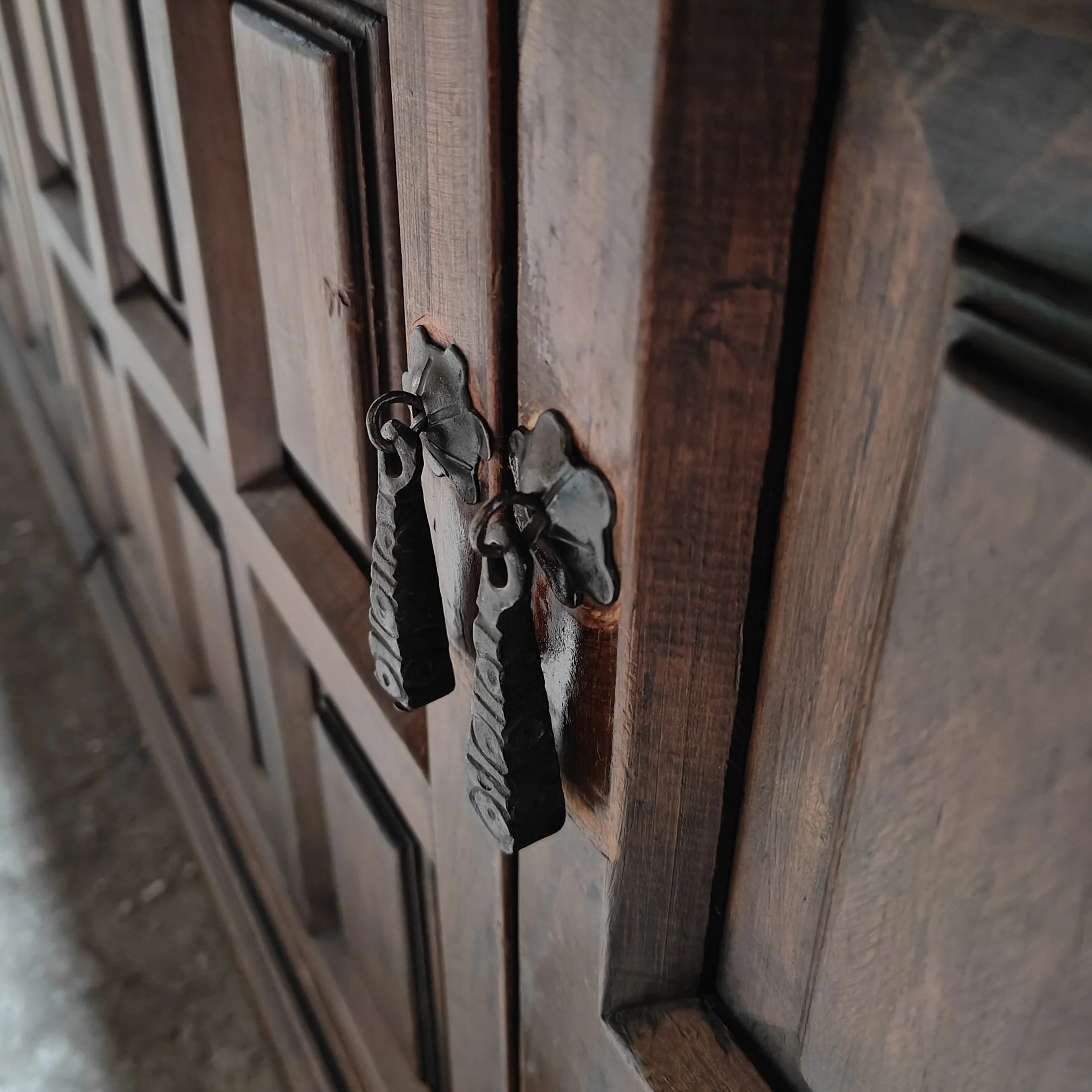 Spanish wall cupboard of 331 cm from the 1970s 10.jpg