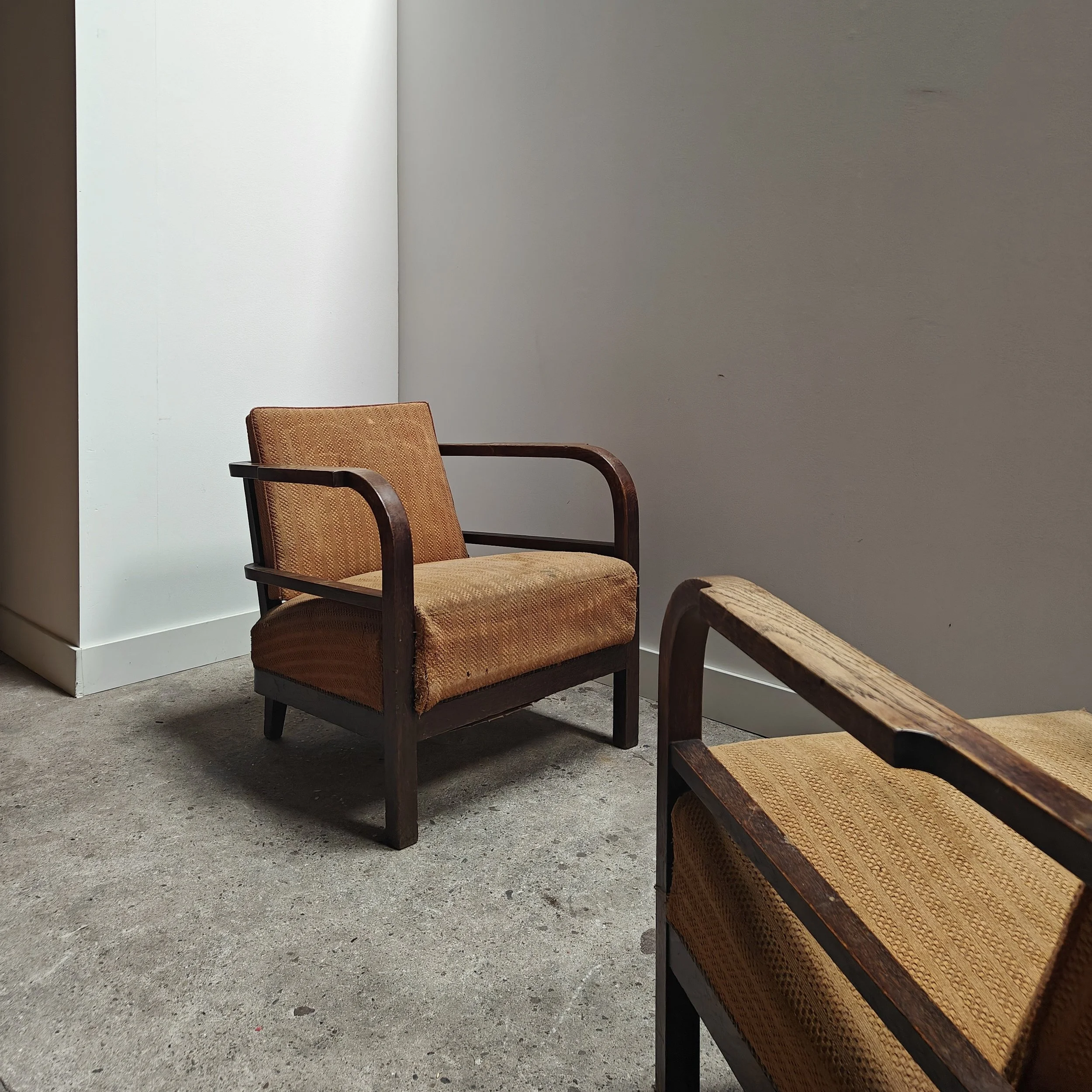 Set of two armchairs fream eastern Europe 2.jpg