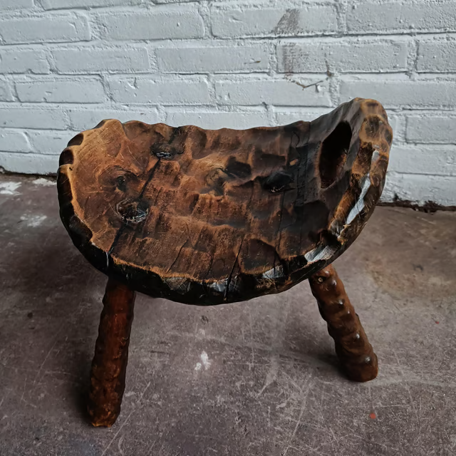 Sculptural wooden stool 7.png