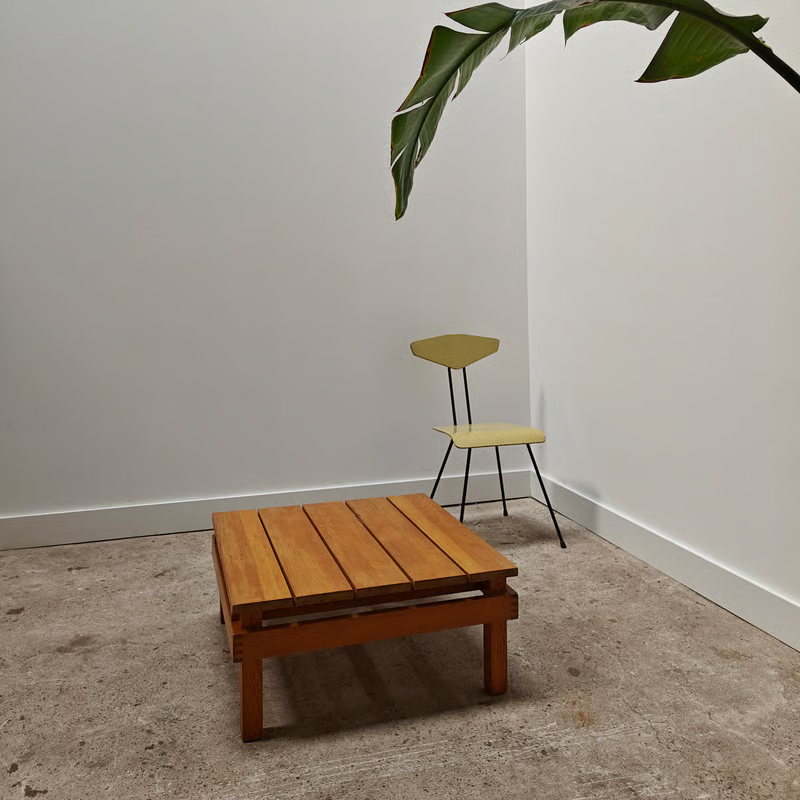 Slatted pine coffee table 4.png