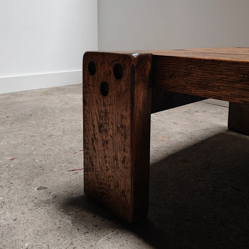 XL oak rectangular coffee table 2.png