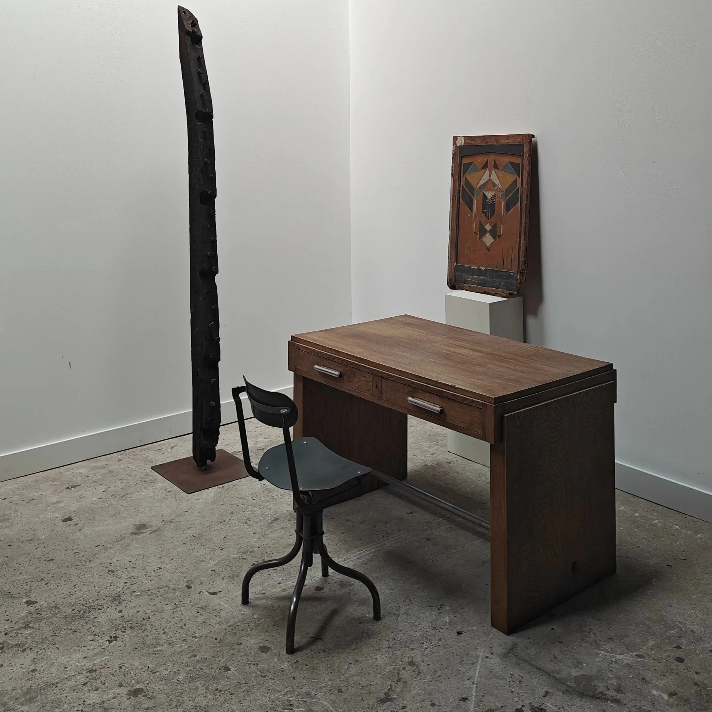 Sculpural+beam+from+1800s%2C+2.20m+long+on+metal+stand+6.jpg