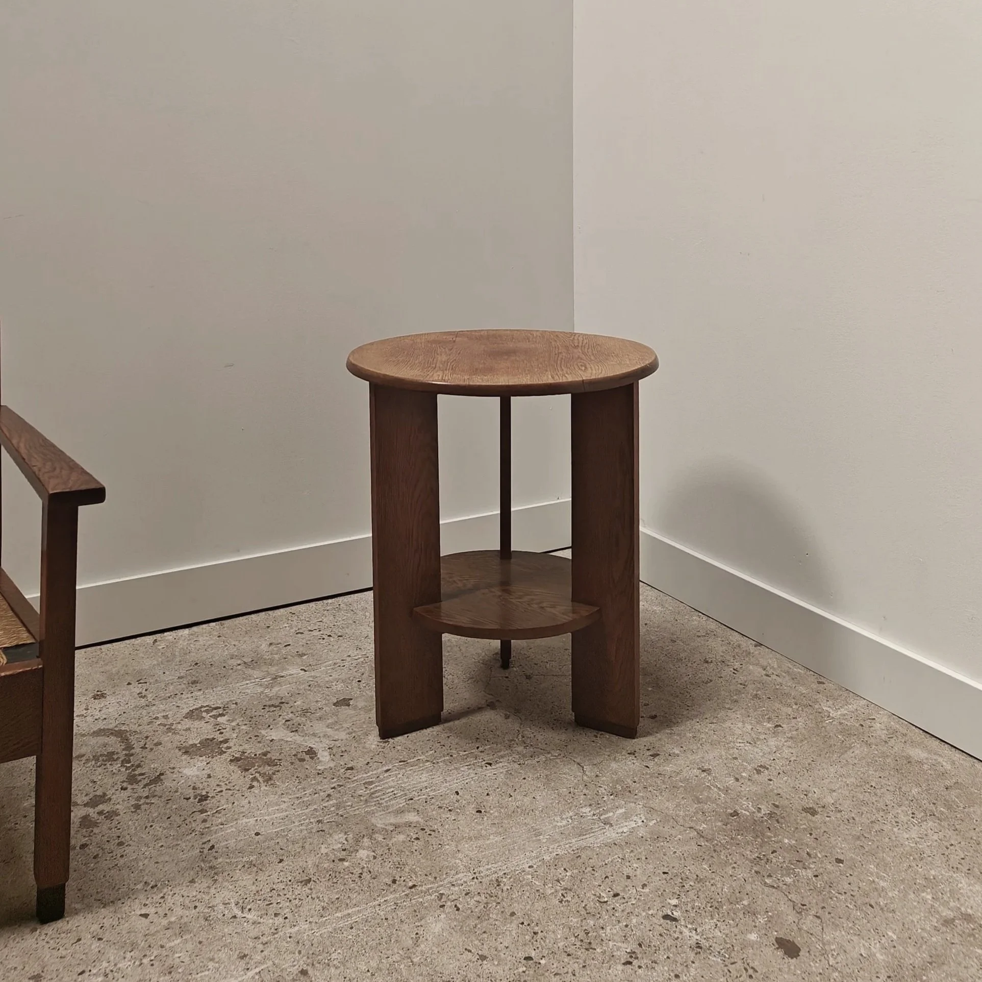 Modernist+Haagse+school+round+sidetable+1.jpg