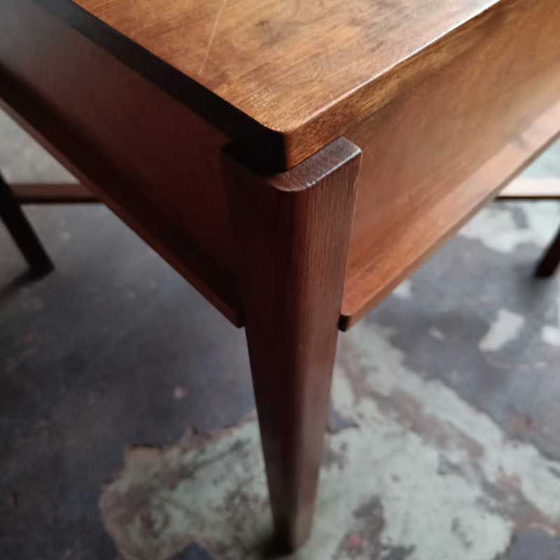 Sidetable Huizinga, meubelfabriek 'Nederland' 4.png