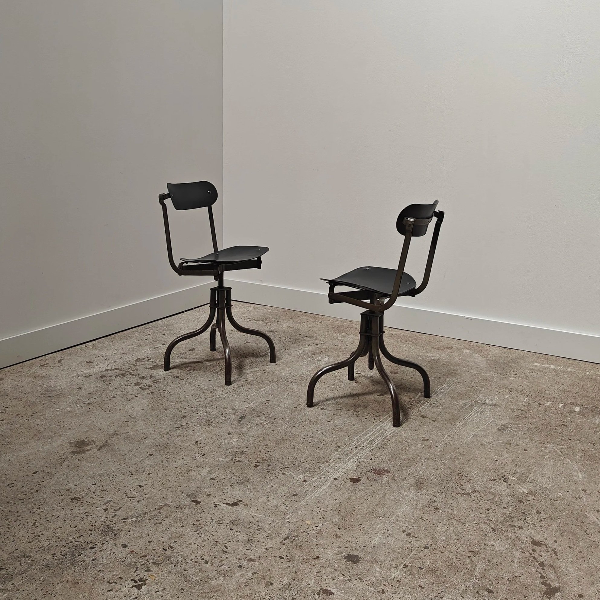 Tan+Sad+swivel+chair+set+16.jpg