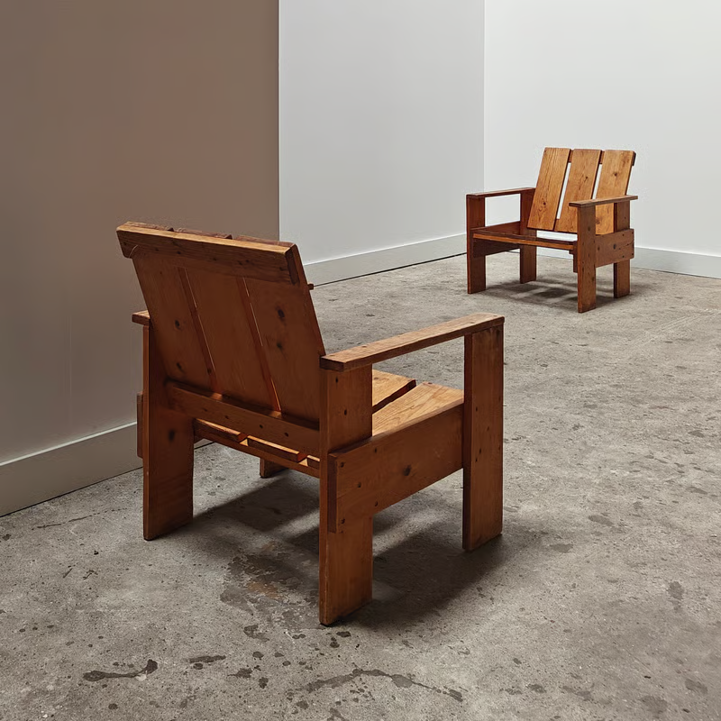 Early crate chairs 7.png