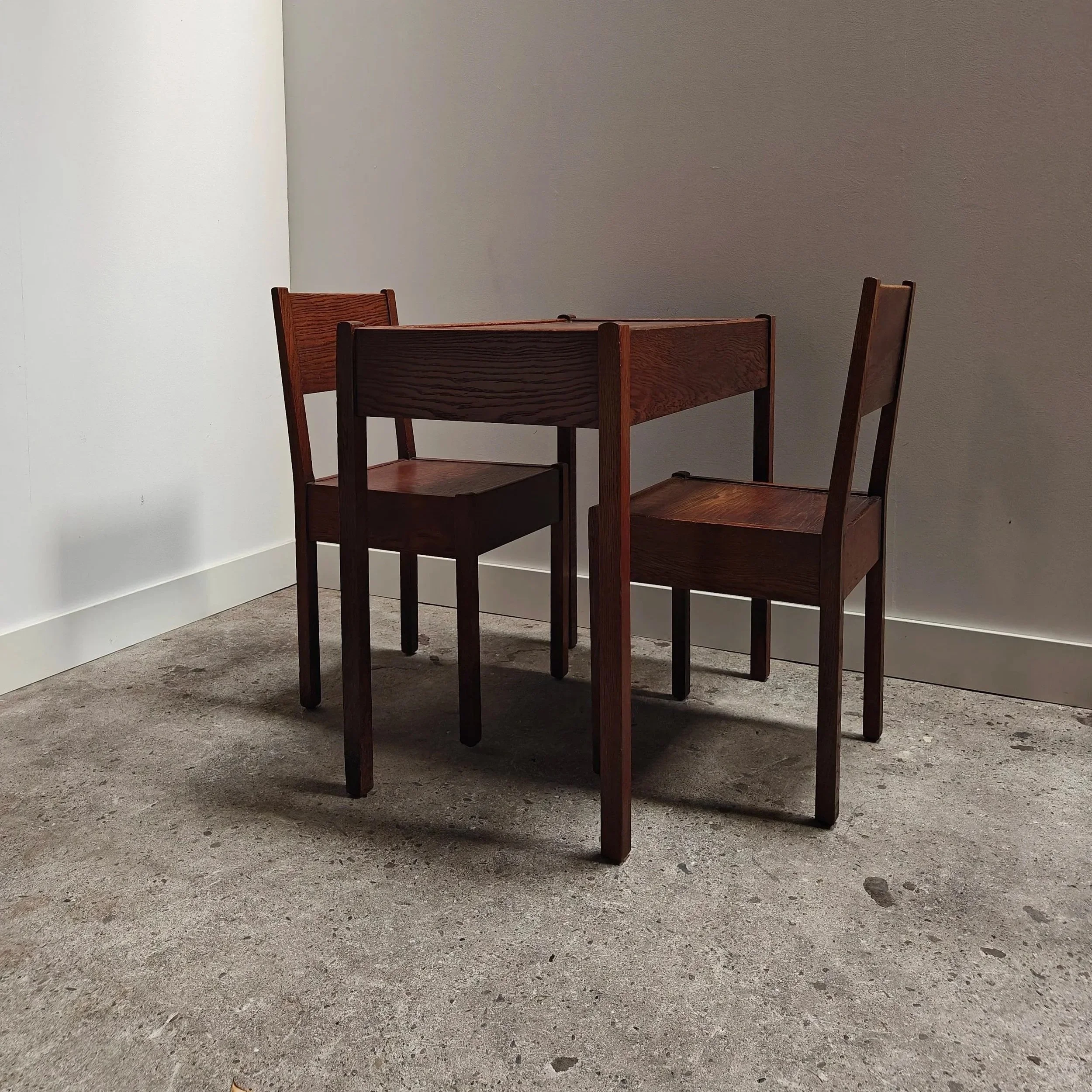 LOV%2Bmuntendam%2Bside%2Bor%2Baccent%2Btable%2Bwith%2Btwo%2Bchairs%2Boak%2Bplywood%2B6.jpg