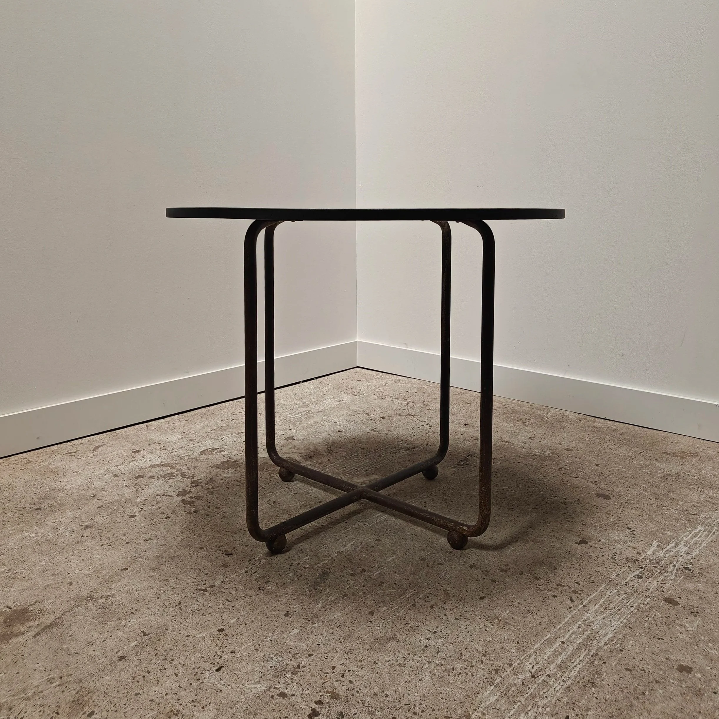 Tubular+sidetable+with+ball+feet+and+black+oak+top+7.jpg
