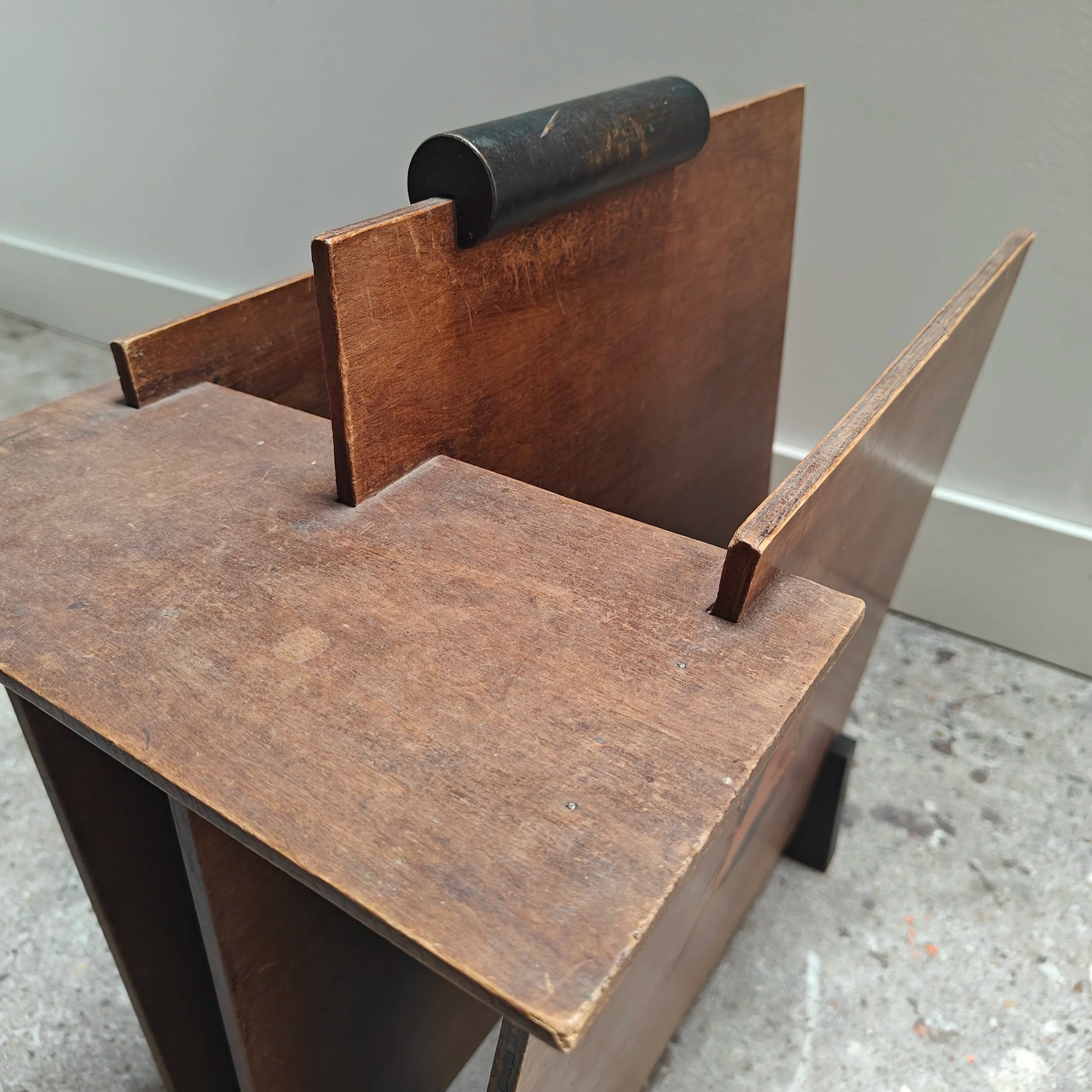Conrad+Fehr+magazine+rack+1920%27s+7.jpg
